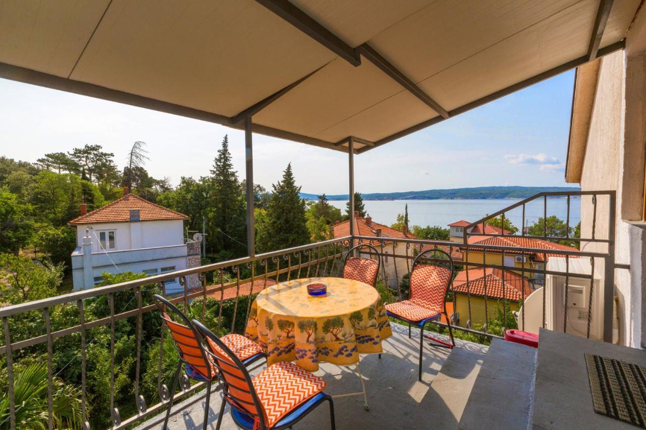 Apartamento Jasminka Loncaric Crikvenica Exterior foto