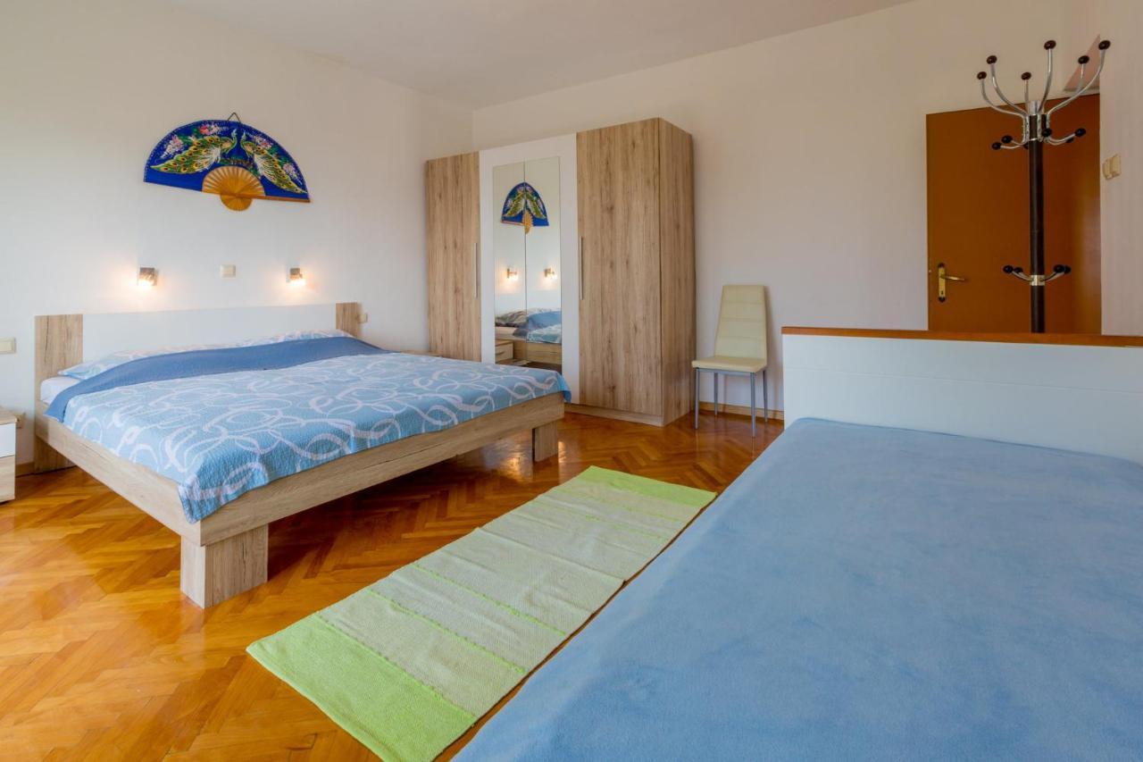 Apartamento Jasminka Loncaric Crikvenica Exterior foto